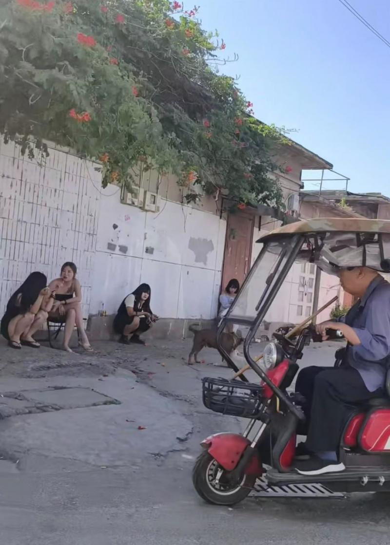 放假无聊溜达一圈南大桥，说实话